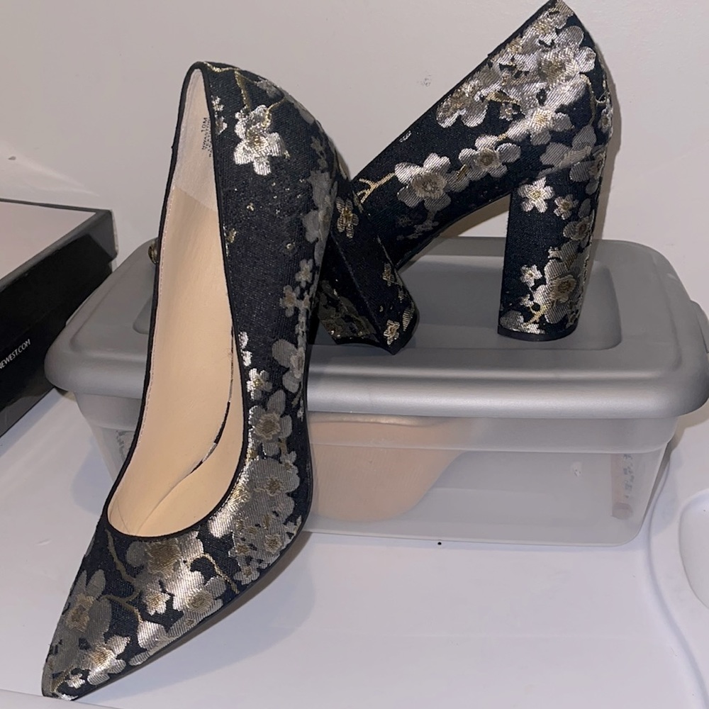 Comfortable Ladies pumps